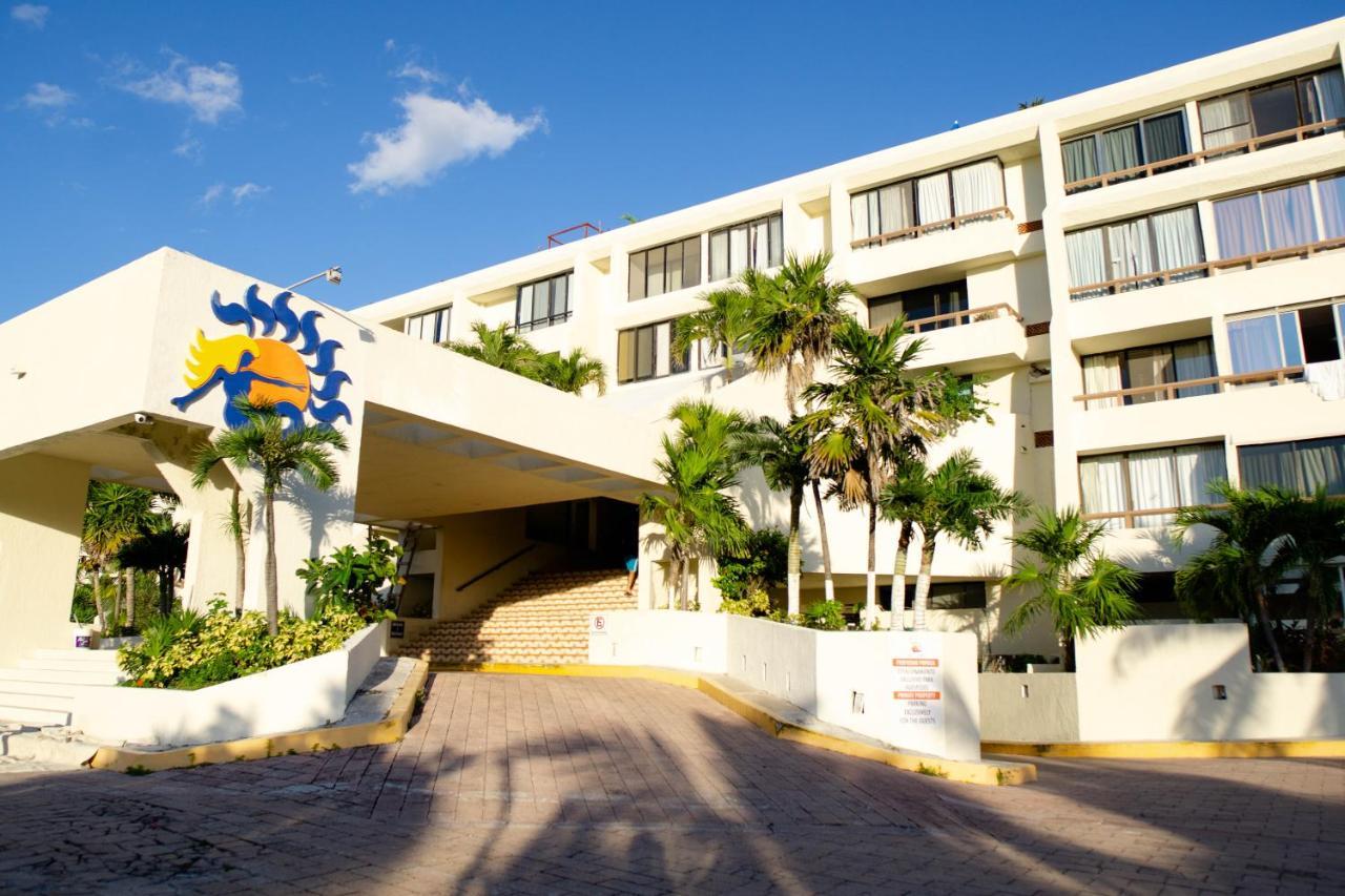 Solymar Condo Beach Resort By Casago Канкун Екстериор снимка