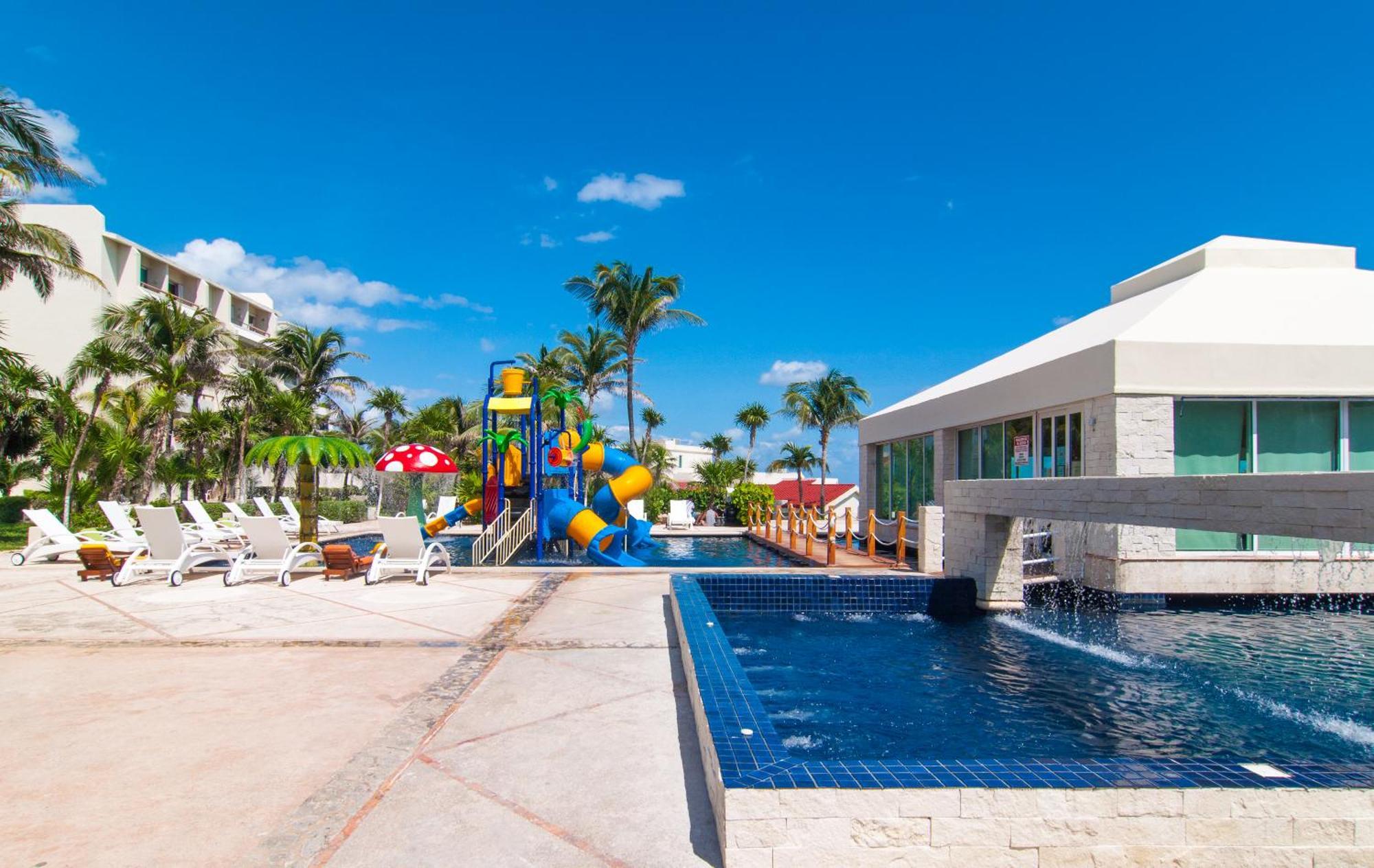 Solymar Condo Beach Resort By Casago Канкун Екстериор снимка