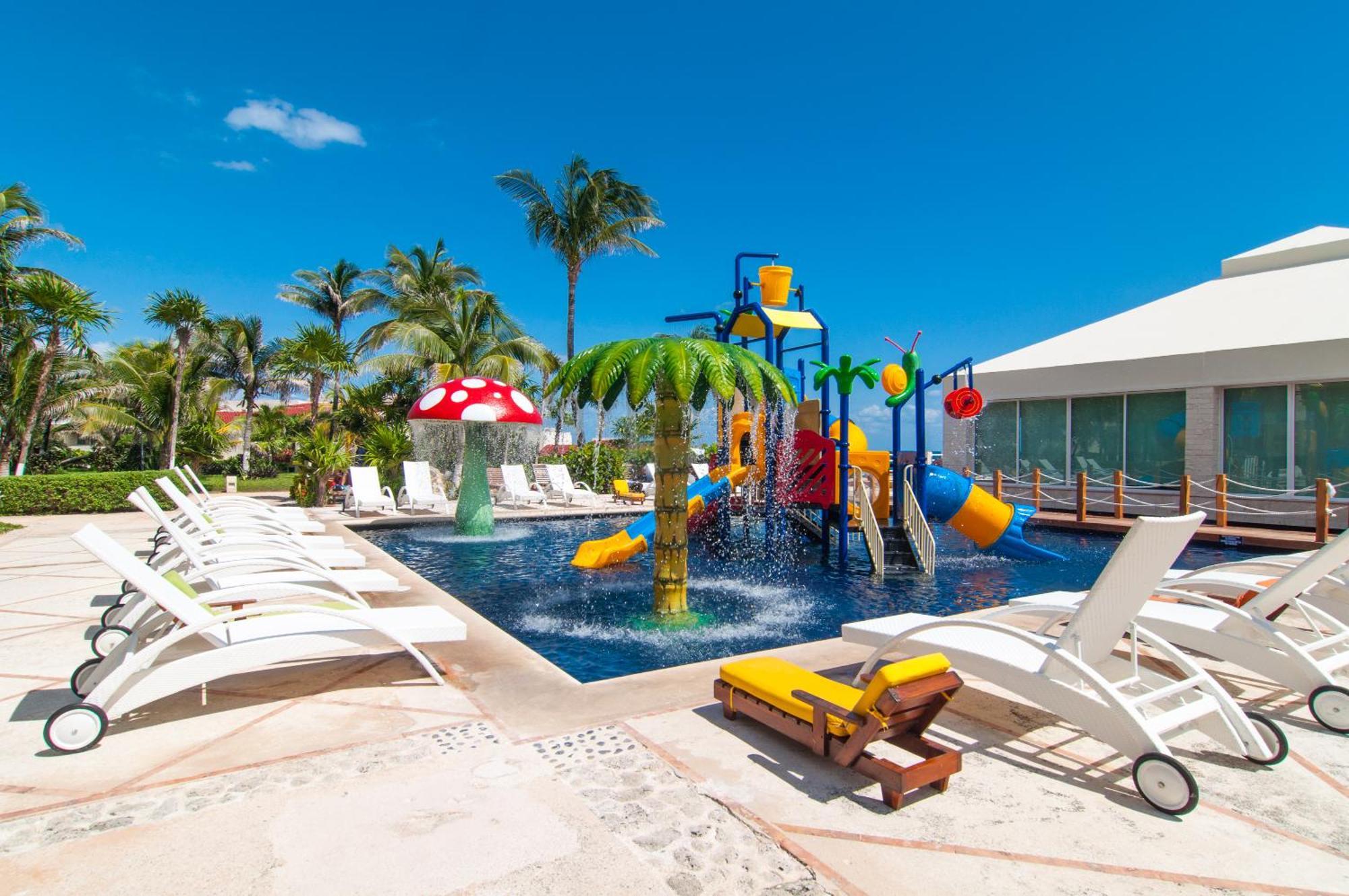 Solymar Condo Beach Resort By Casago Канкун Екстериор снимка