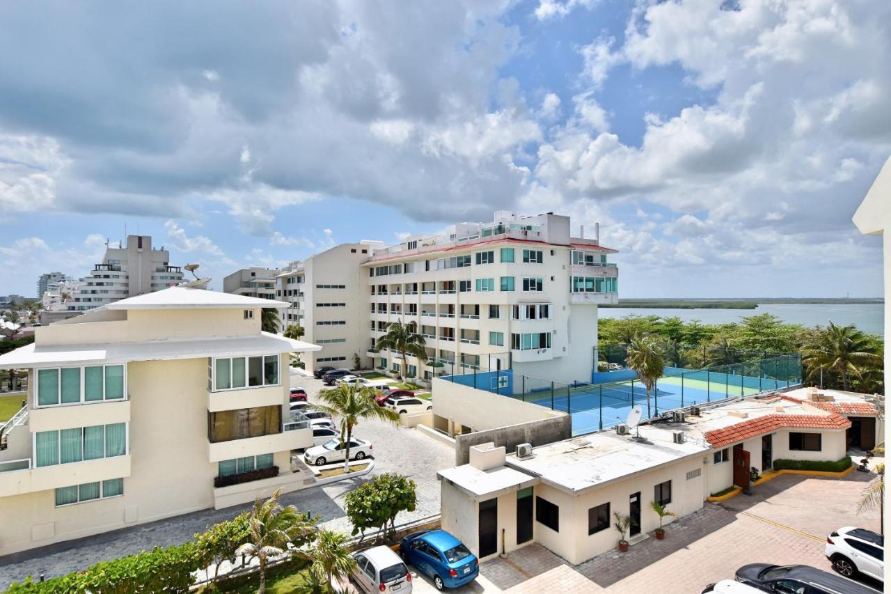 Solymar Condo Beach Resort By Casago Канкун Екстериор снимка